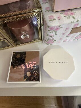 GXVE Beauty Bronzer & Fenty Beauty Highlight